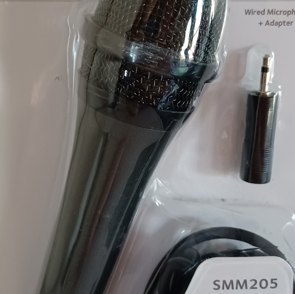Singing Machine SMM205 Unidirectional Dinamic Wired Microphone+Adapter.